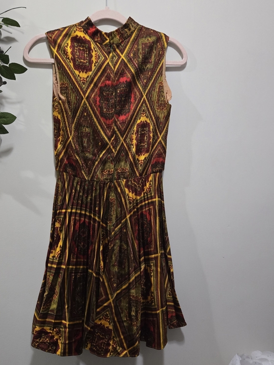 Dresses & Skirts - Vintage 70s Pleated Midi Dress in Brown & Gold